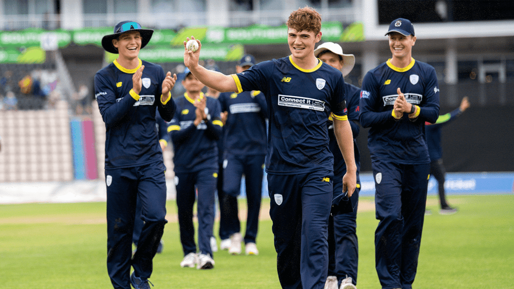 Dom Kelly five for walking off v DER 1920x1080